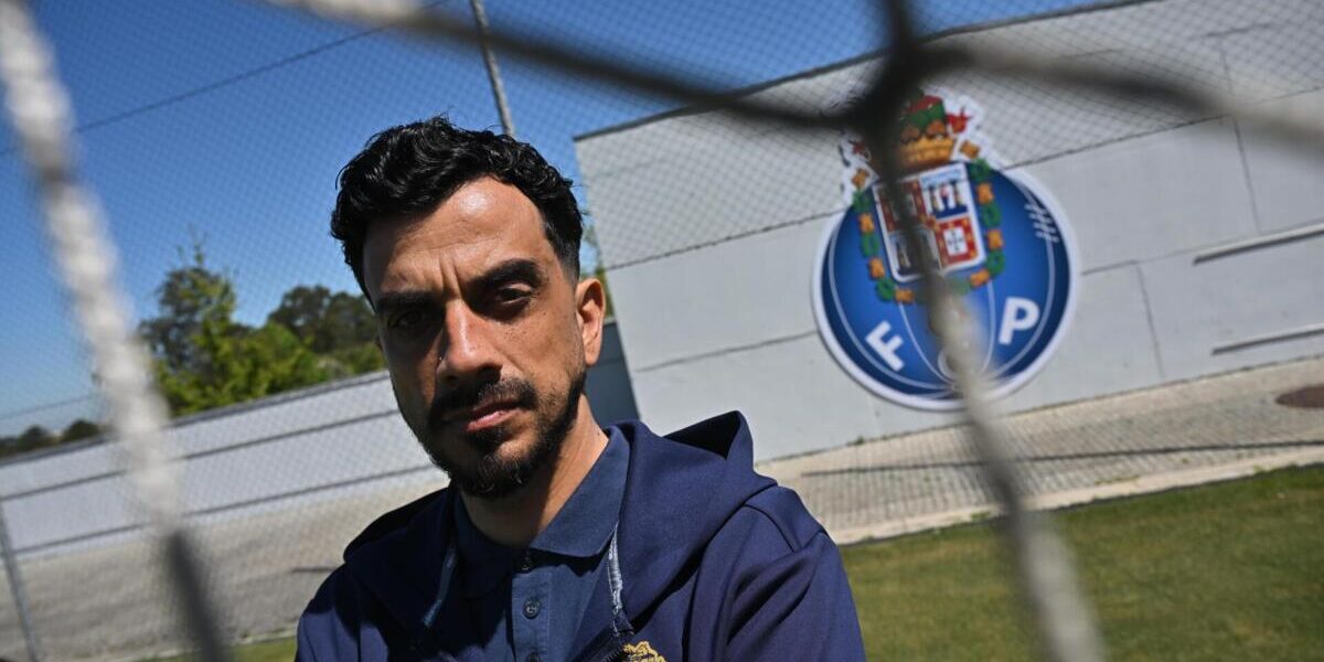 João Brandão avalia época do FC Porto B e prepara jovens para o profissionalismo