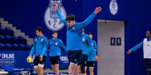 Vasco Costa Aponta Coesão Defensiva como Chave para o Clássico Benfica-FC Porto - Super Portistas - A Voz dos Adeptos do FC Porto