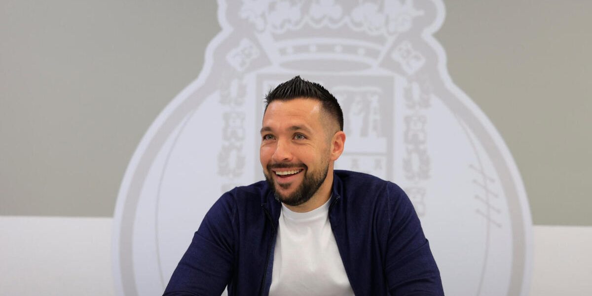 Farioli Implementa Questionário Anónimo para Otimizar Desempenho do FC Porto