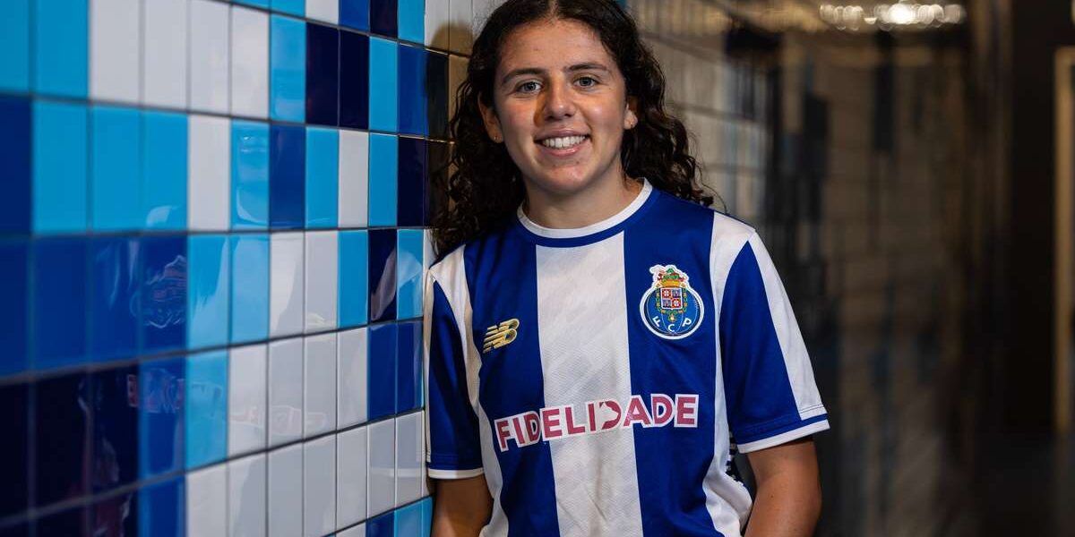 Feminino: Matilde Vaz renova contrato com o FC Porto