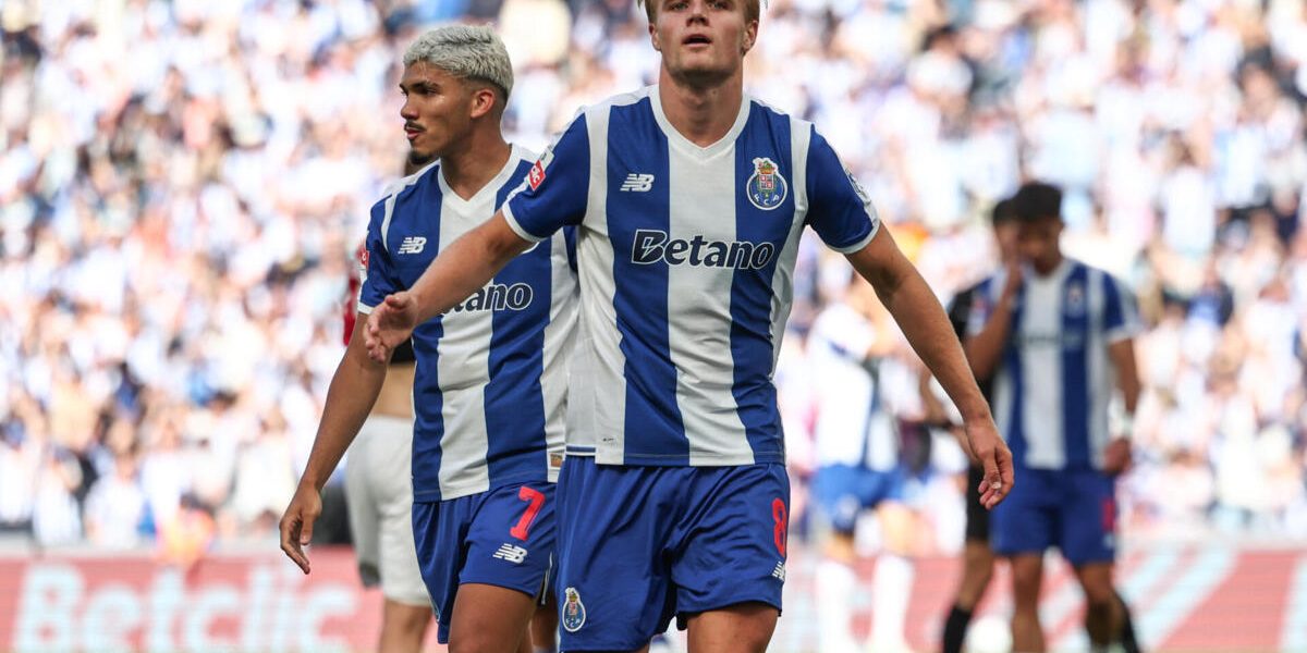 Equipamento do FC Porto regista recorde de vendas no lançamento