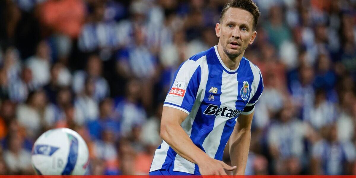 Luuk de Jong deixa o FC Porto após não ser acionada cláusula de opção