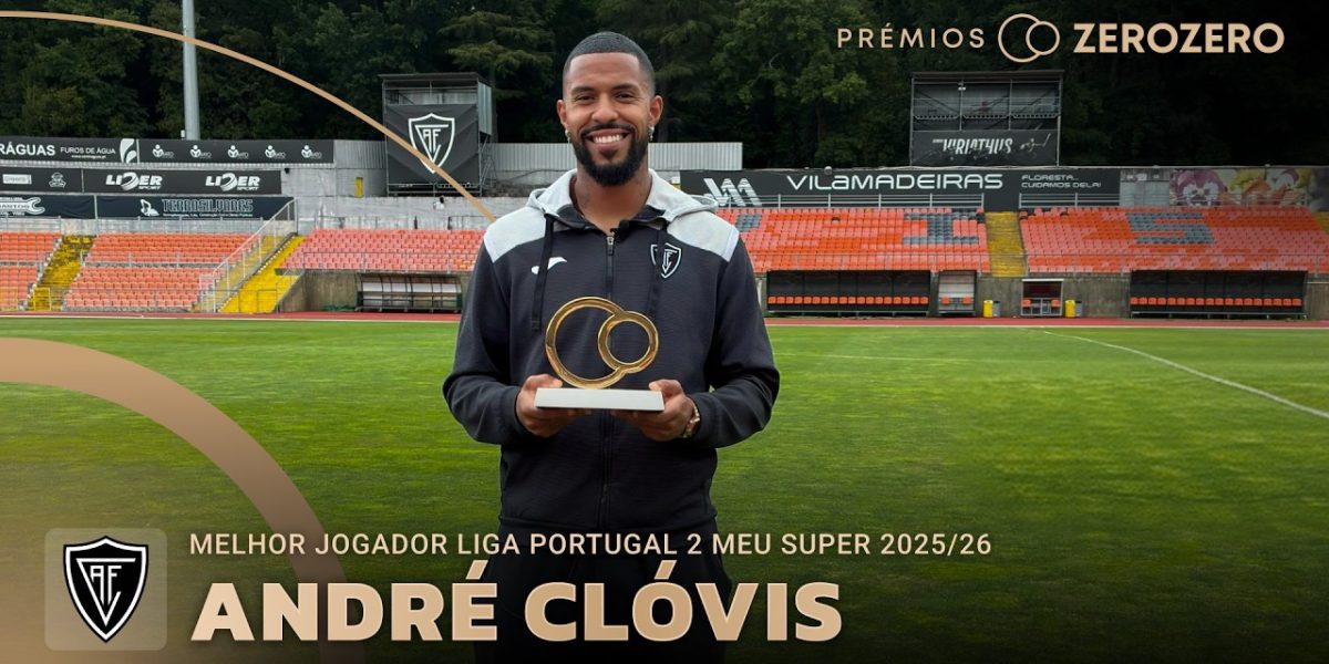 André Clóvis Agradece a Jorge Costa Após Receber Prémio de Melhor Jogador da Liga Portugal 2