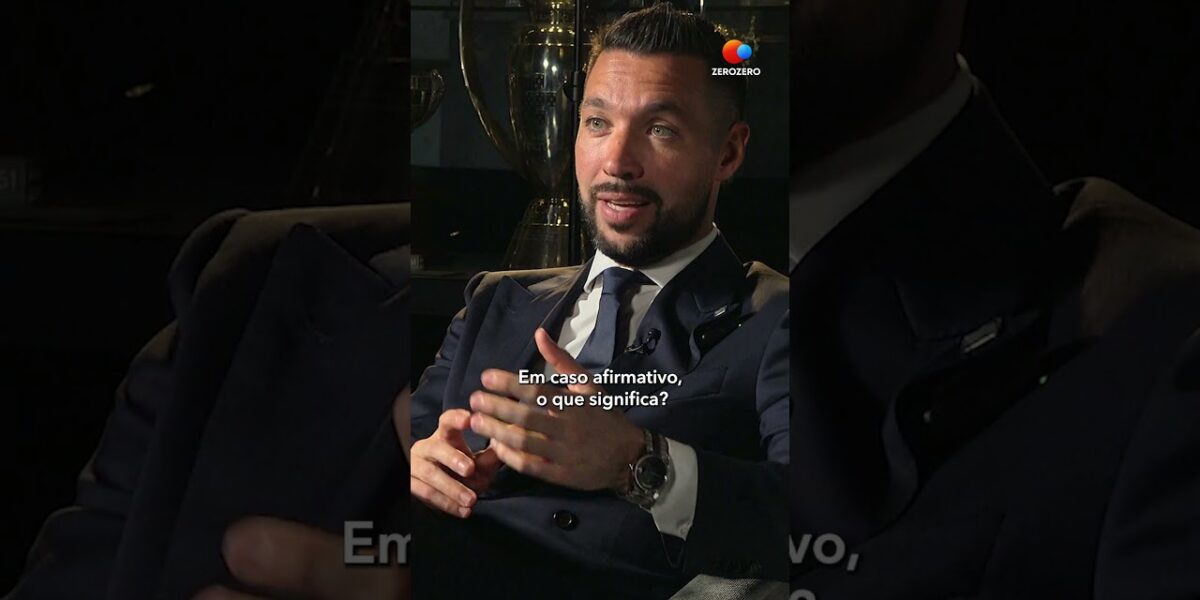 Farioli destaca estratégia do FC Porto no mercado de transferências
