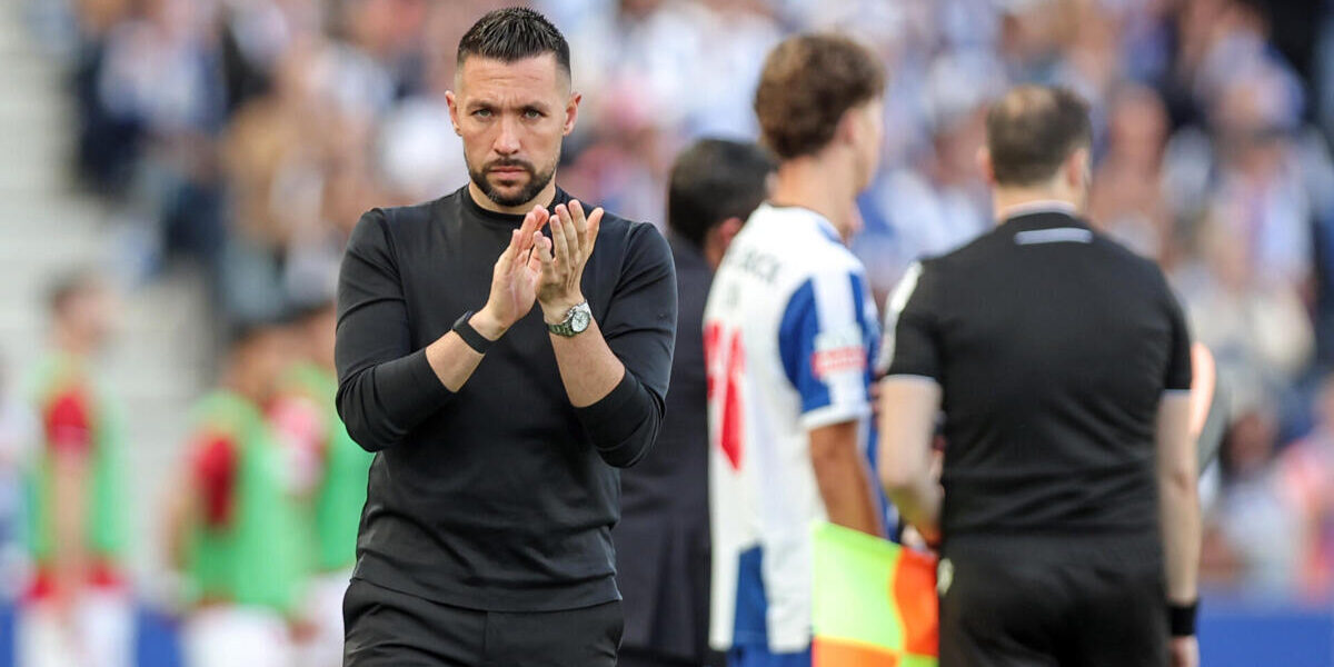 Farioli Avalia Nove Jovens da Formação na Pré-Época do FC Porto