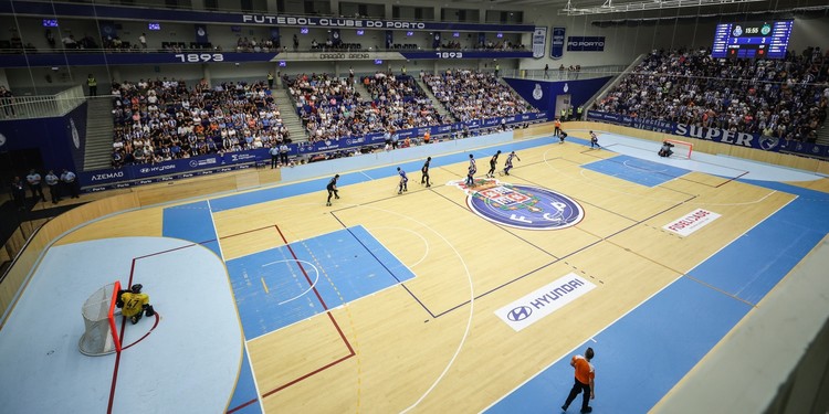 Dragão Arena Esgotada para o Jogo 3 da Meia-Final de Hóquei em Patins entre FC Porto e Sporting