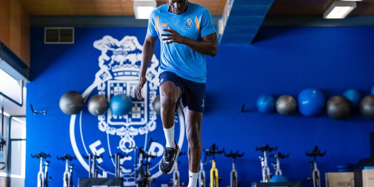 Samu do FC Porto Intensifica Recuperação no Olival Durante as Férias