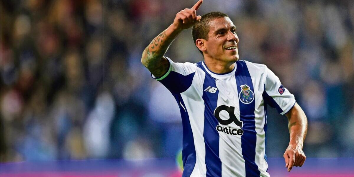 Maxi Pereira Elogia FC Porto: “Foi um justo vencedor, fez um ano espetacular”