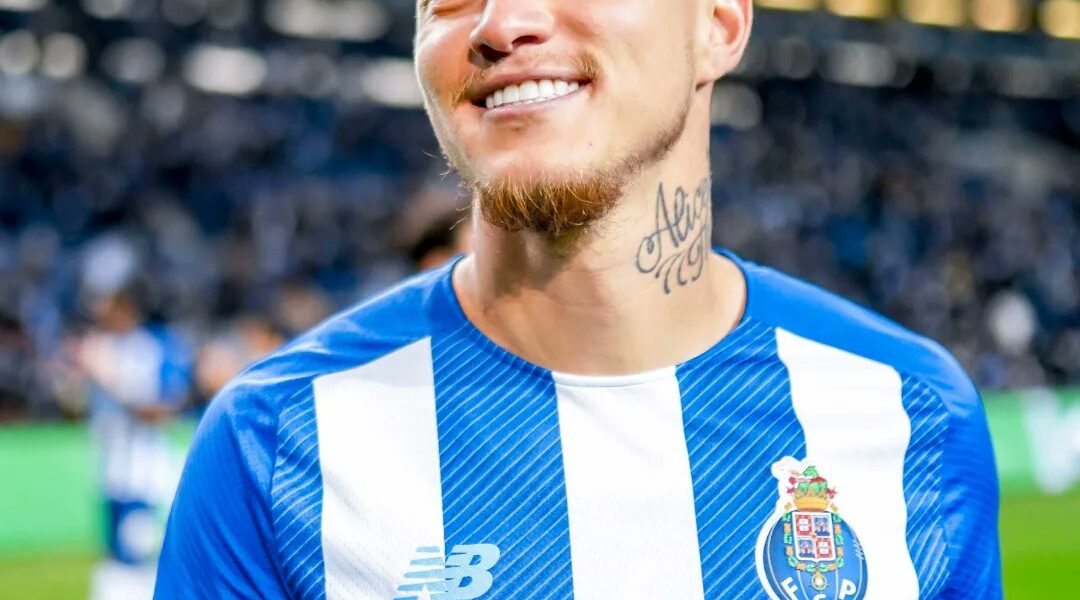 Adeptos do FC Porto Debatem Regresso de Antigos Craques: Otávio ou Luis Díaz?