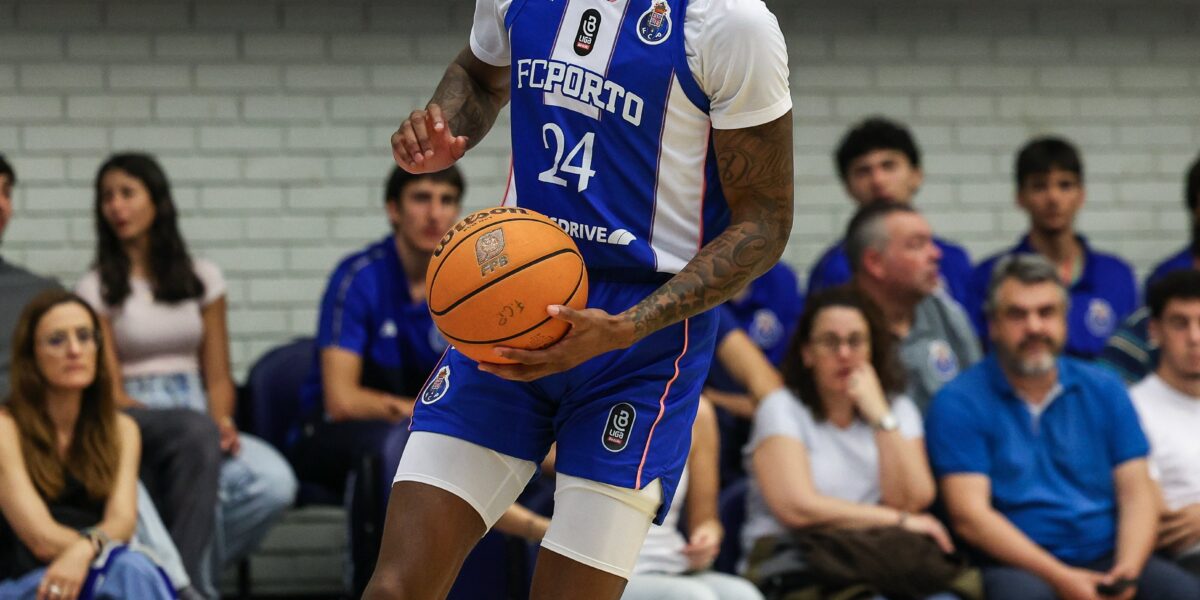 Cornelius Hudson confiante na conquista do título da Liga Betclic pelo FC Porto Basquetebol