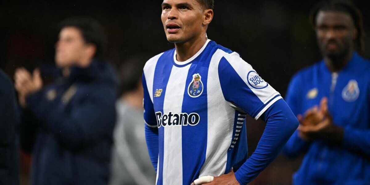 Thiago Silva regressa ao Fluminense