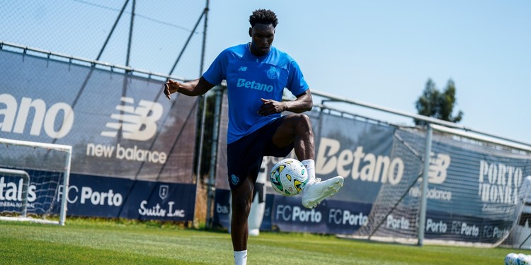 Sete Jogadores do FC Porto em Recuperação no Olival