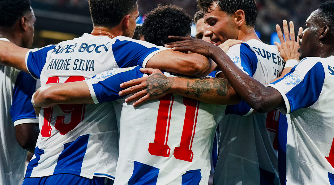 FC Porto Vence Aston Villa por 2-1 no Regresso a Casa e Apresentação do Plantel