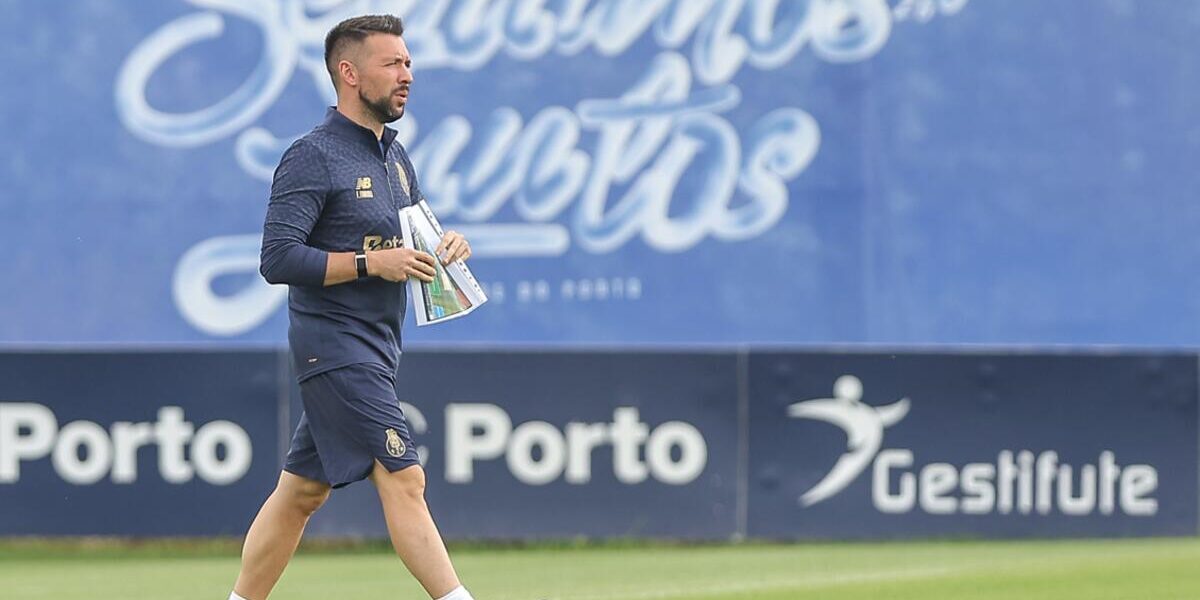 FC Porto: Alberto Costa em Treino Condicionado e Jovens da Equipa B em Destaque na Preparação para o Rio Ave