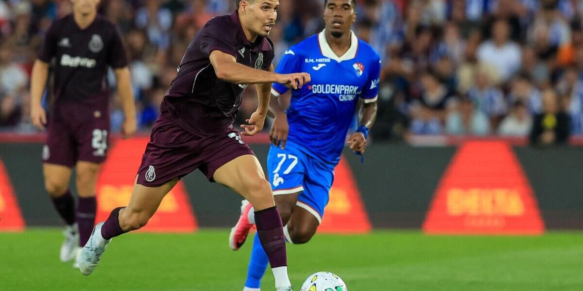Olympiacos pondera avançar por Francisco Moura, lateral-esquerdo do FC Porto