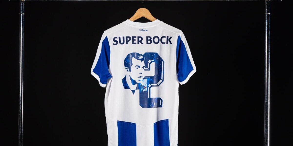 FC Porto lança camisola de homenagem a Jorge Costa no primeiro aniversário da sua morte