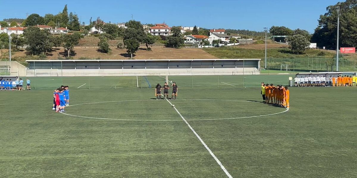 Minuto de Silêncio Marca Jogo de Preparação do FC Porto Sub-15 em Homenagem a Jorge Costa