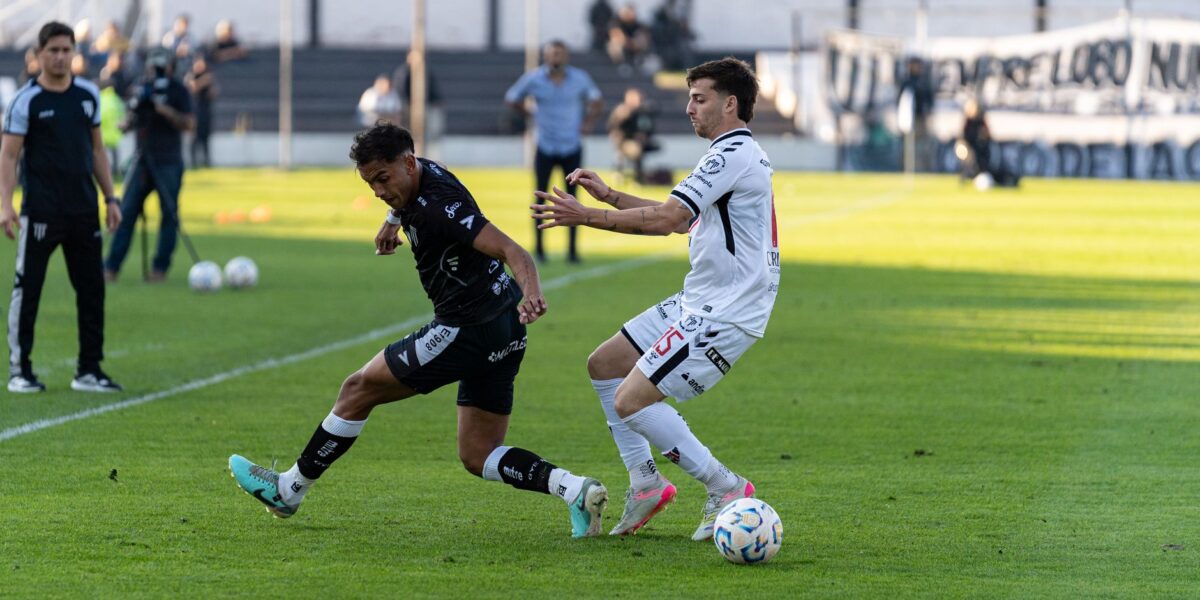 Diogo Costa a 90 minutos de um arranque histórico pelo FC Porto