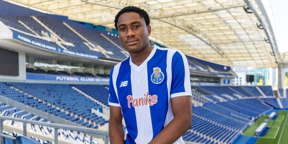 FC Porto garante reforço para o ataque: Abraham Obasi assina pelos sub-19