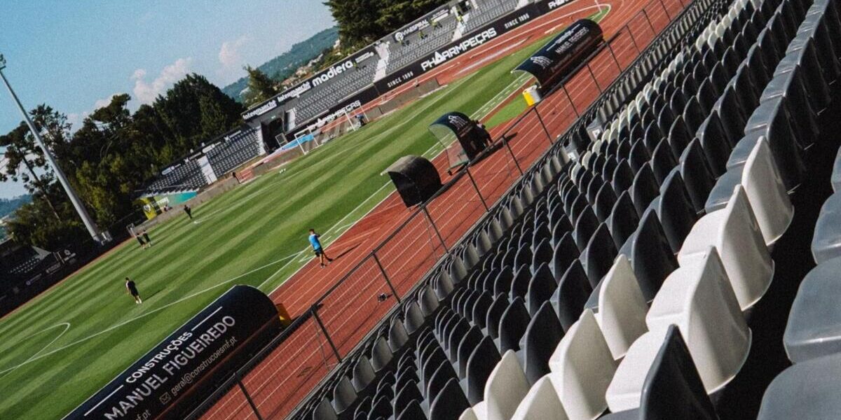 Alerta no Fontelo: corrida aos bilhetes para o Académico de Viseu-FC Porto levanta receios de segurança