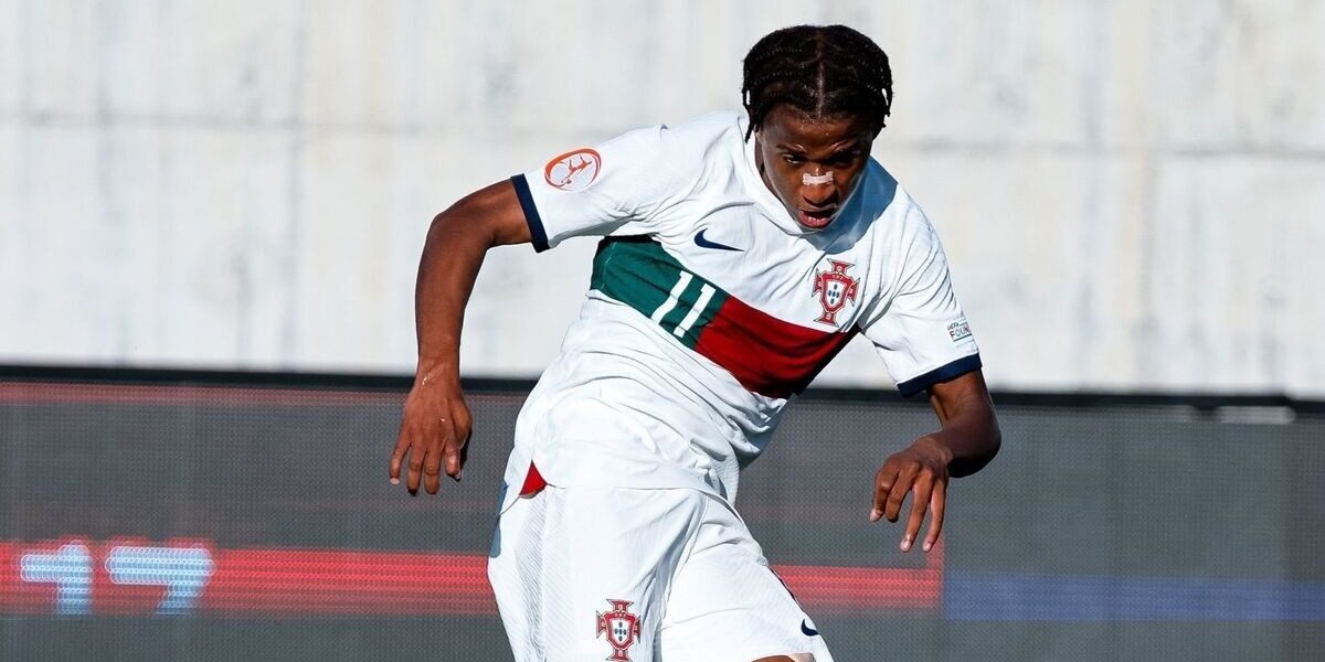 Cardoso Varela regressa ao FC Porto com cláusula de 50 milhões de euros e inicia percurso na equipa B