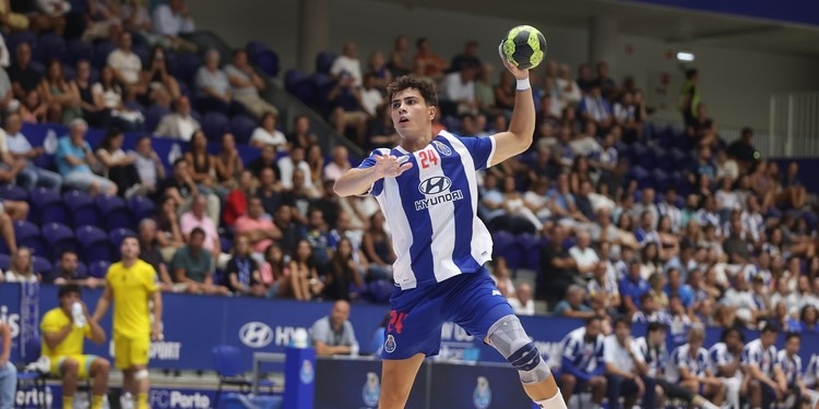 FC Porto empata na Sérvia e assegura 3.º lugar no andebol