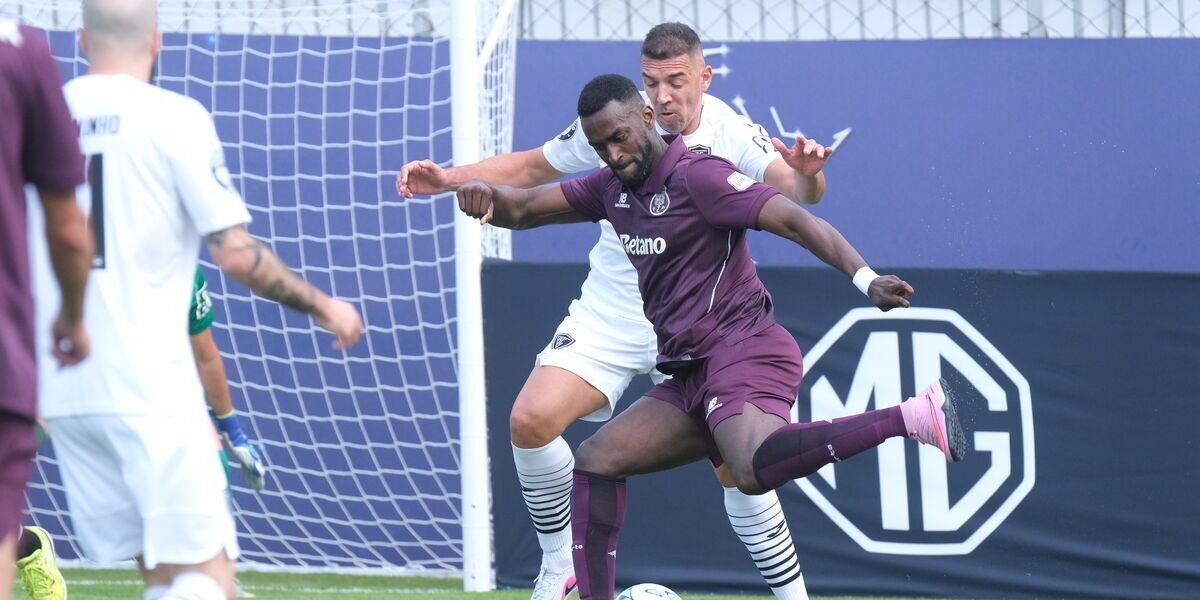 Jackson Martínez sobre o FC Porto: «O clube está a recuperar a identidade que o caracteriza»