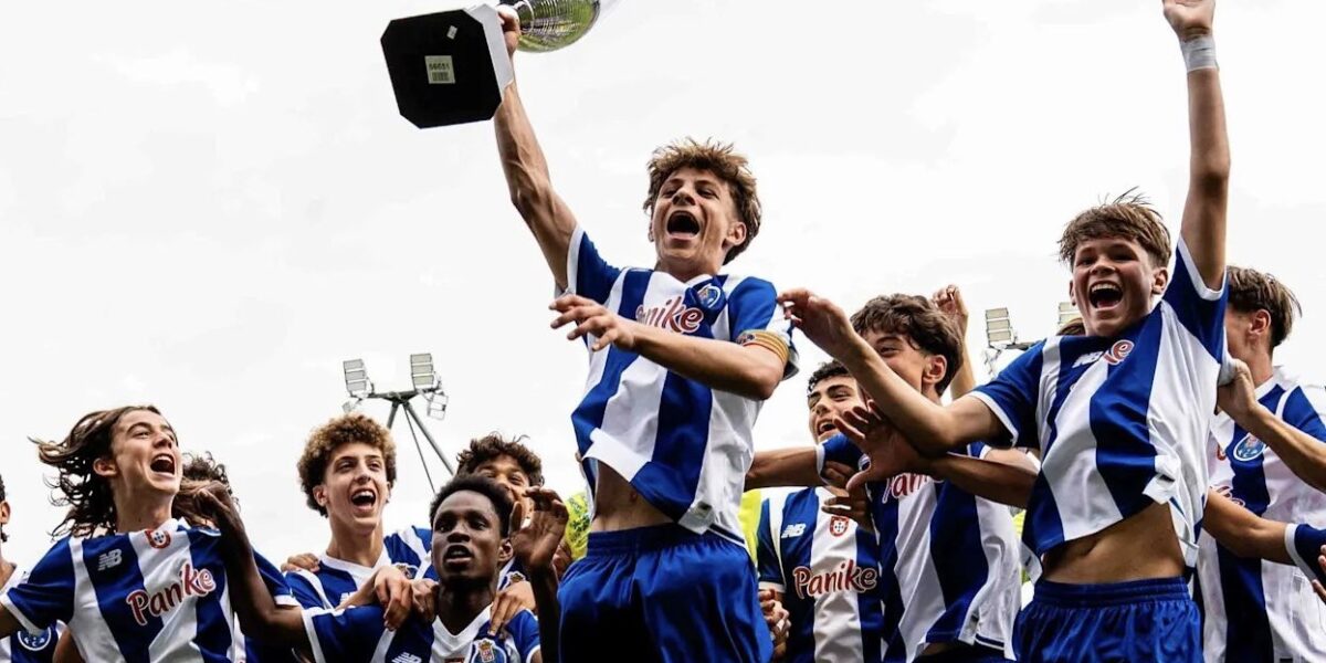 Campeonato Nacional Sub-19 arranca com FC Porto a defrontar CD Feirense