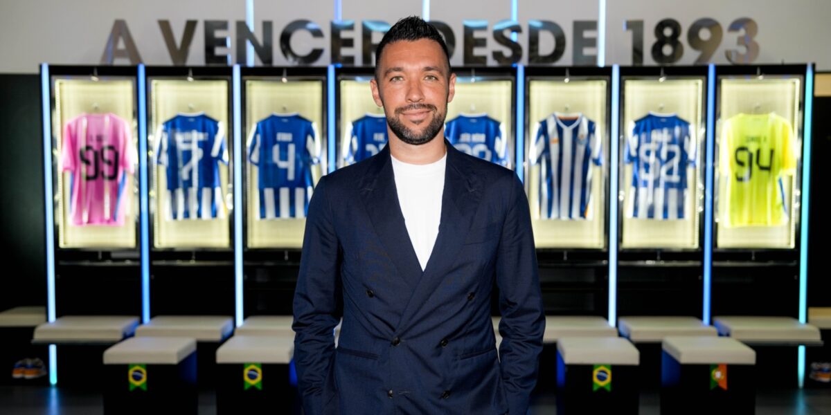 Farioli soma e segue no FC Porto: 35 vitórias em 41 jogos só encontram rival no presidente