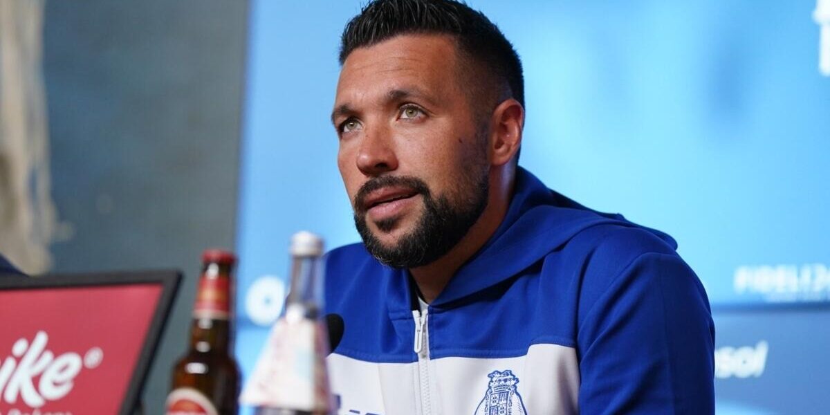 FC Porto: Farioli regista notas positivas no treino com foco no Rio Ave