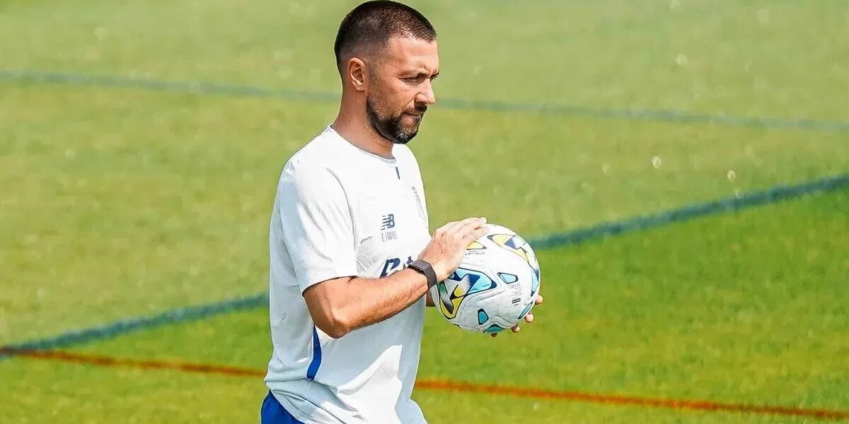 Farioli: «O que fizemos, está feito. Agora temos de “queimar os barcos”» – FC Porto foca-se no futuro após época de sucesso