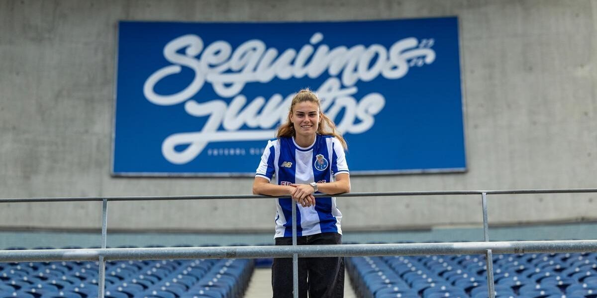Lara Perruca renova contrato com o FC Porto para a Liga BPI