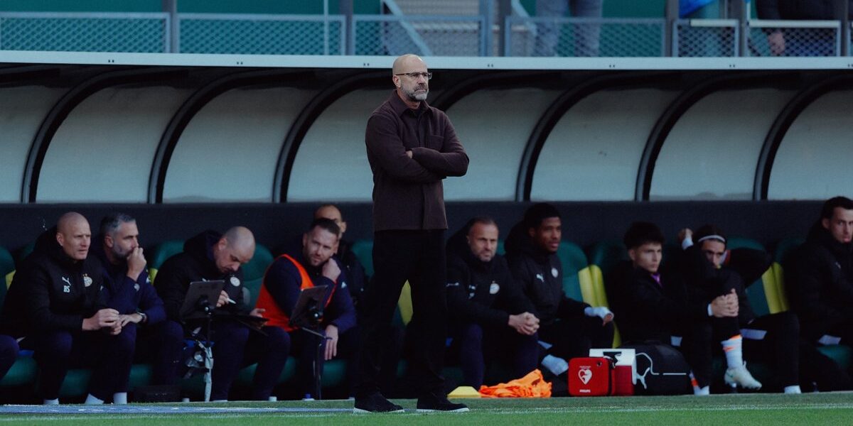 Peter Bosz espera FC Porto ferido e elogia trabalho de Farioli