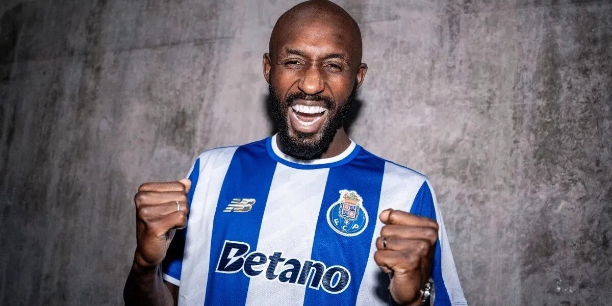 Viagem adiada: Seko Fofana só aterra no Porto na quarta-feira