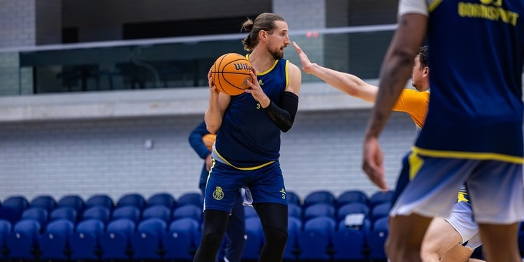 Vlad Voytso Antecipa FC Porto-Sporting nas Meias-Finais dos Playoffs da Liga